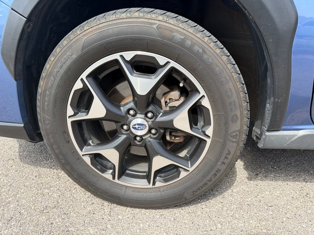 Used 2018 Blue Subaru 2.0i Premium image 9