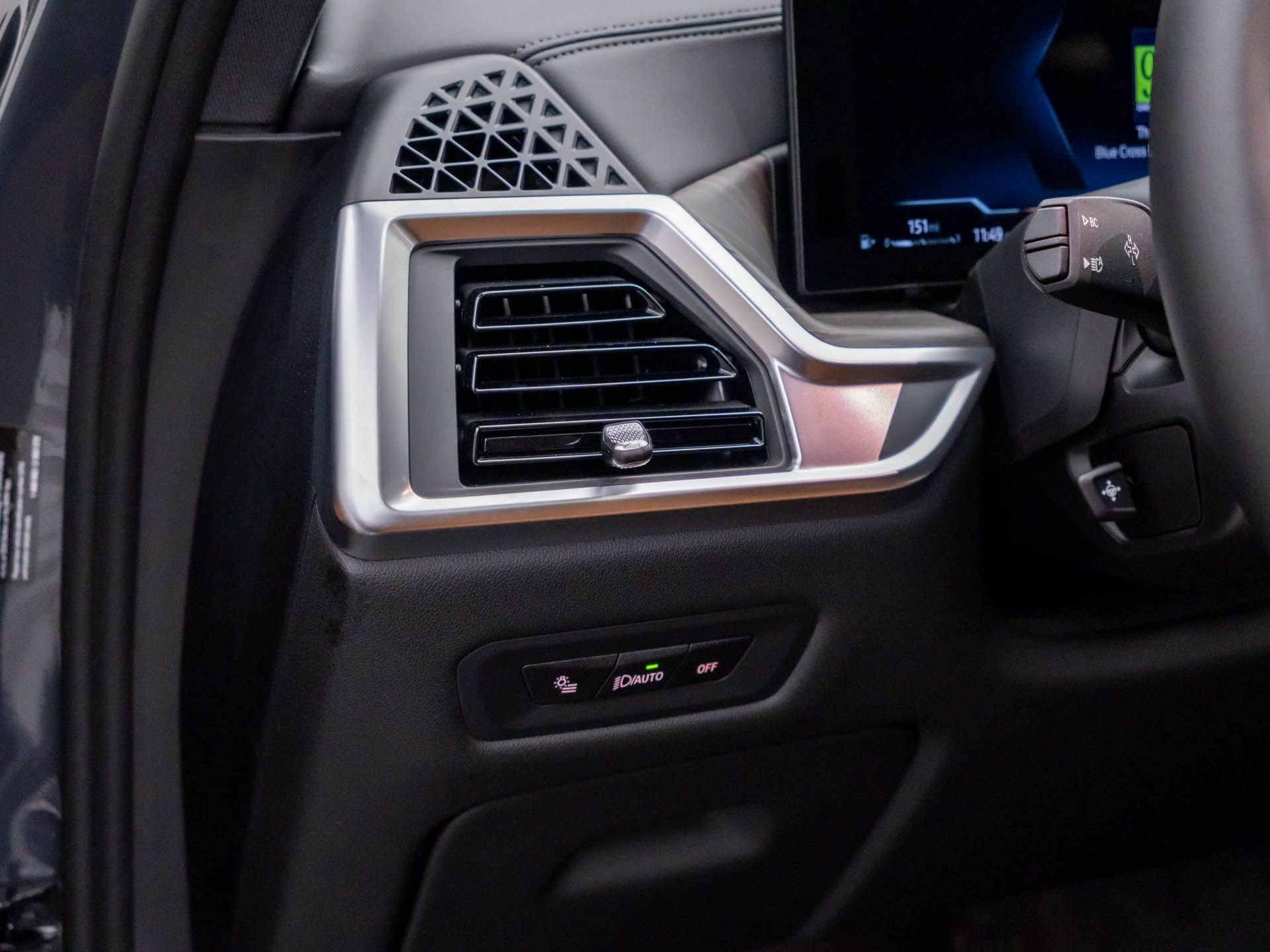 New 2026 Dravit Grey Metallic BMW xDrive40i image 20