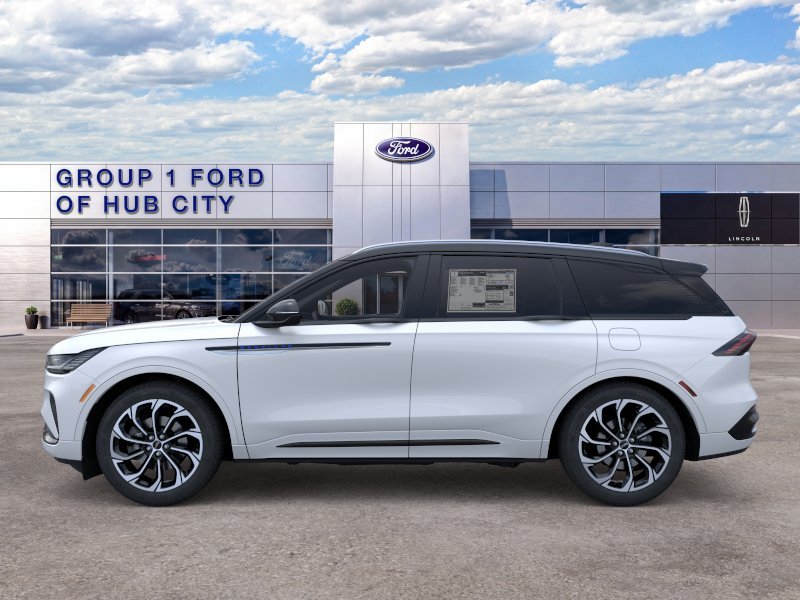 New 2026 White Platinum Metallic Tri-Coat Lincoln Reserve image 3