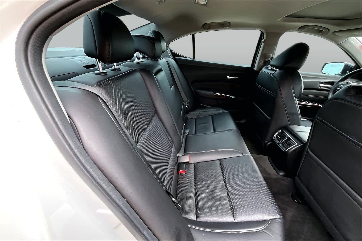 Used 2015 Bellanova White Pearl Acura Tech image 20