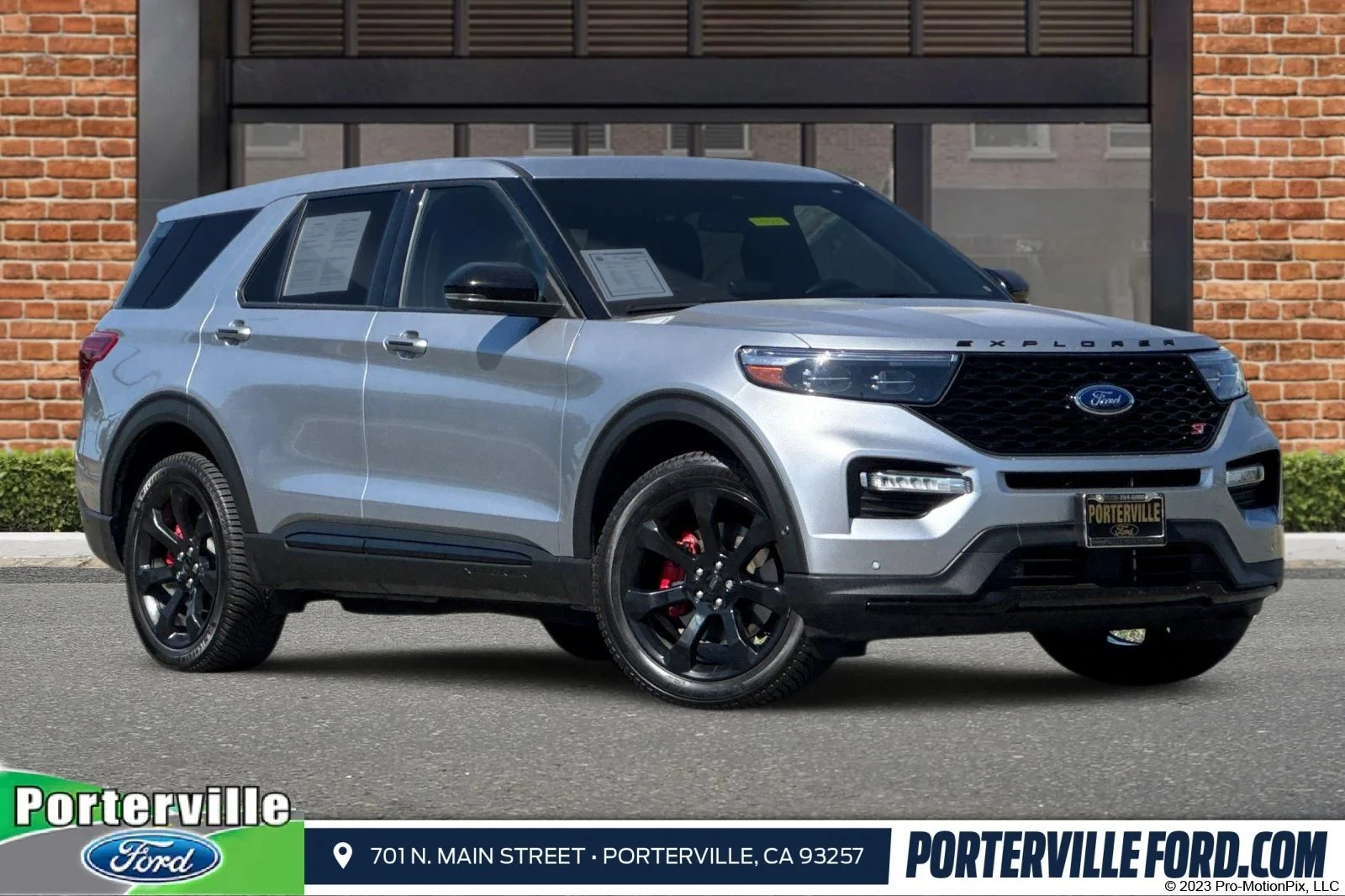 2022 Ford Explorer ST 4WD's photo