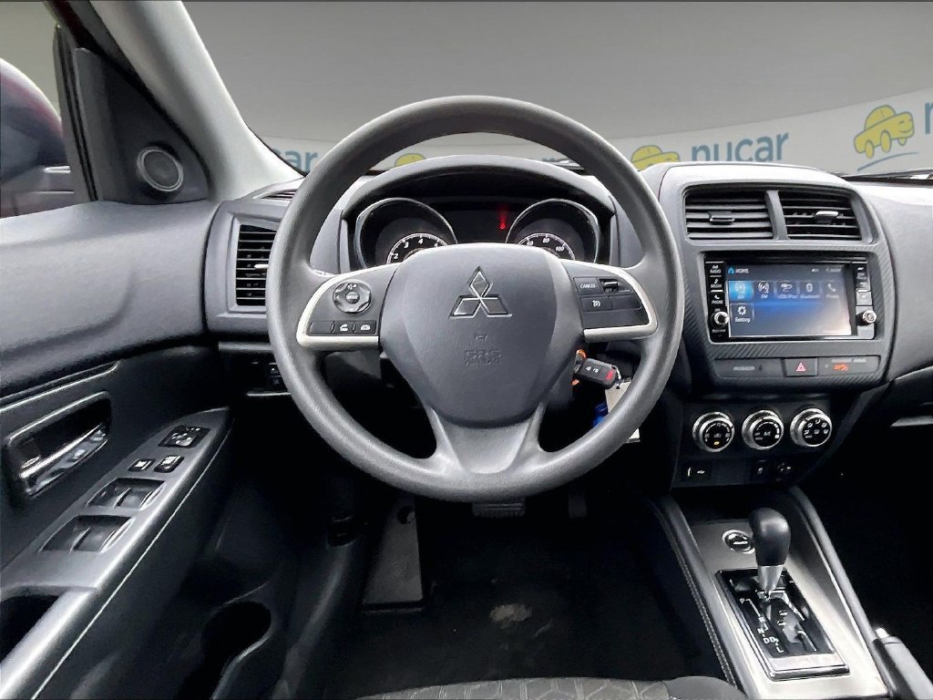 Used 2025 Black Mitsubishi 2.0 ES image 17