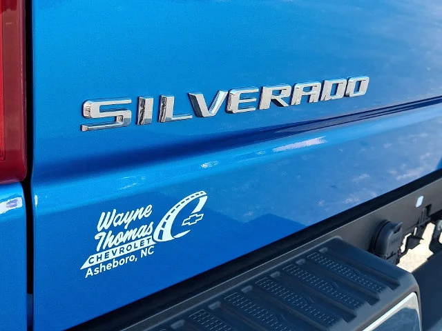 Used 2025 Blue Chevrolet LT image 30