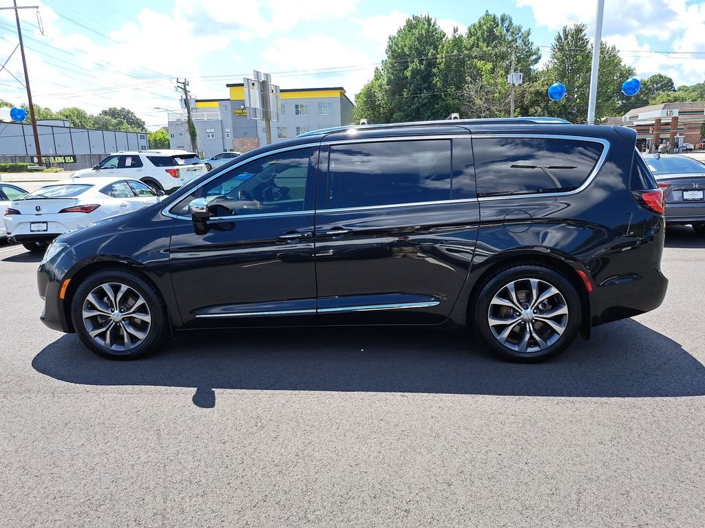 Used 2017 Black Chrysler Limited image 8
