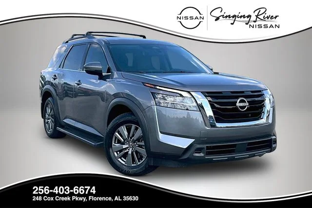 2022 Nissan Pathfinder SV 2WD's photo