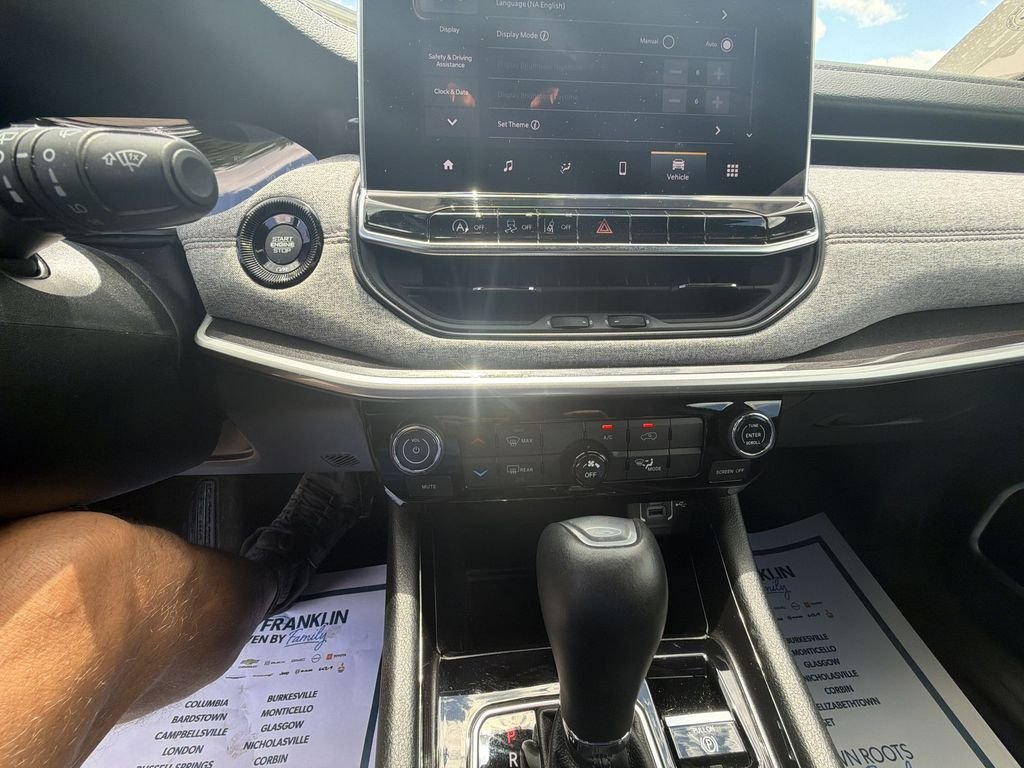 Used 2023 Blue Jeep Latitude Lux image 18