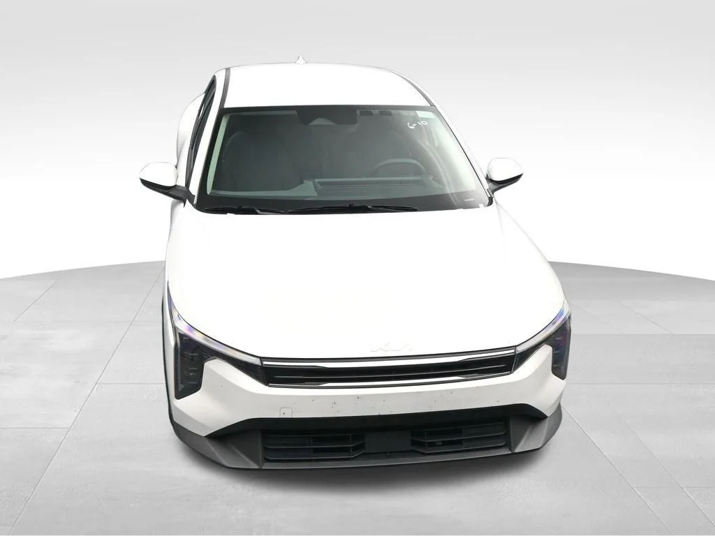 2025 Kia K4 LXS - Photo 27