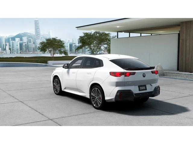 New 2026 Alpine White BMW xDrive28i image 2