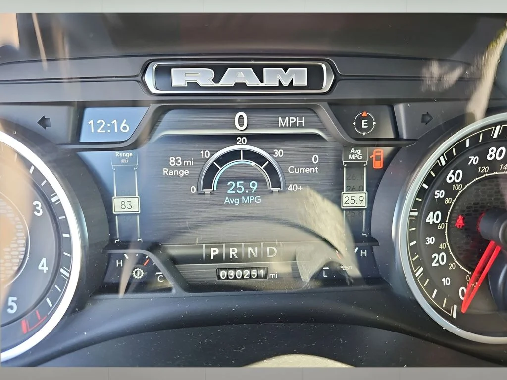 Used 2022 Billet Silver Metallic Clearcoat Ram Laramie image 5