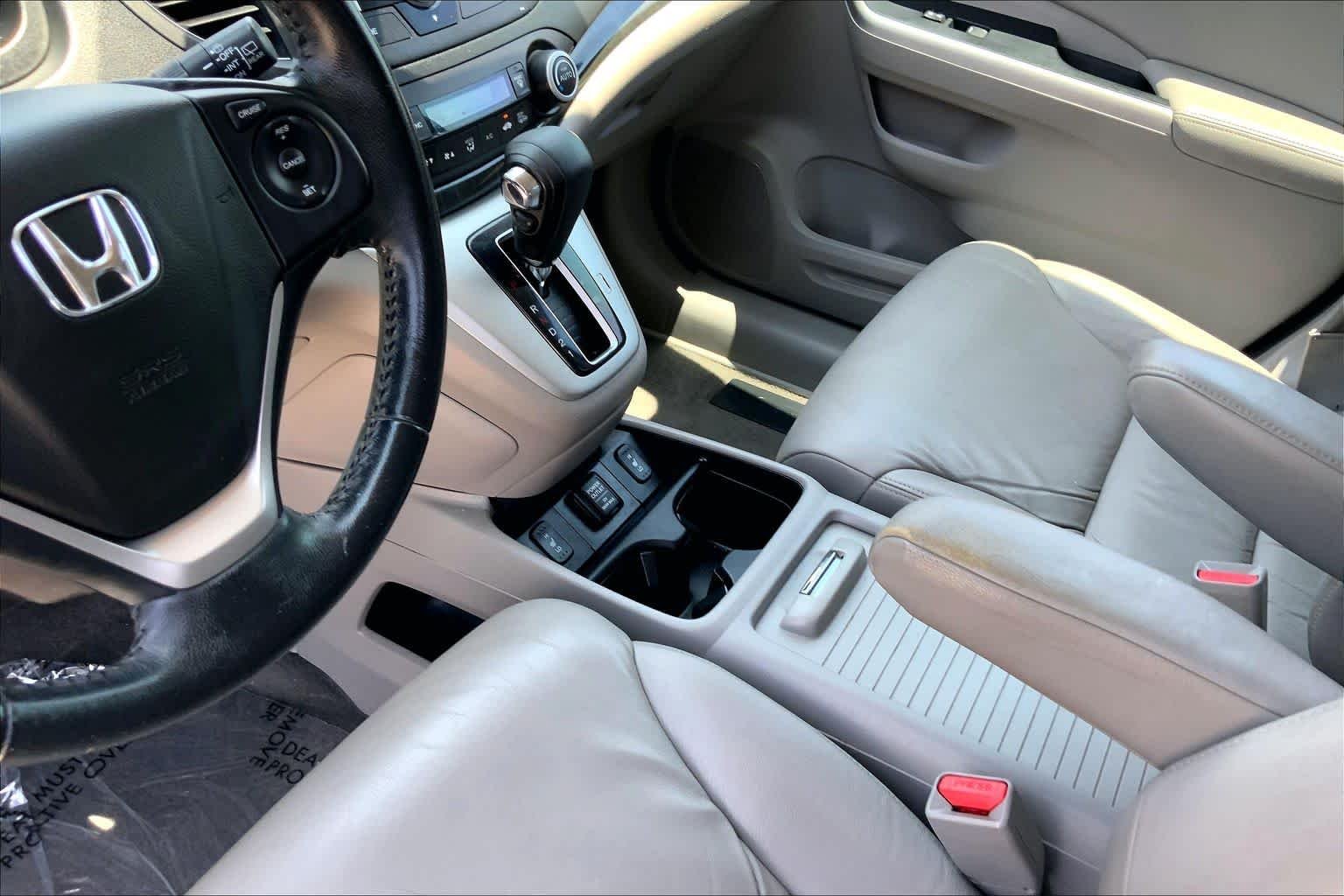 Used 2013 Alabaster Silver Metallic Honda EX-L image 17
