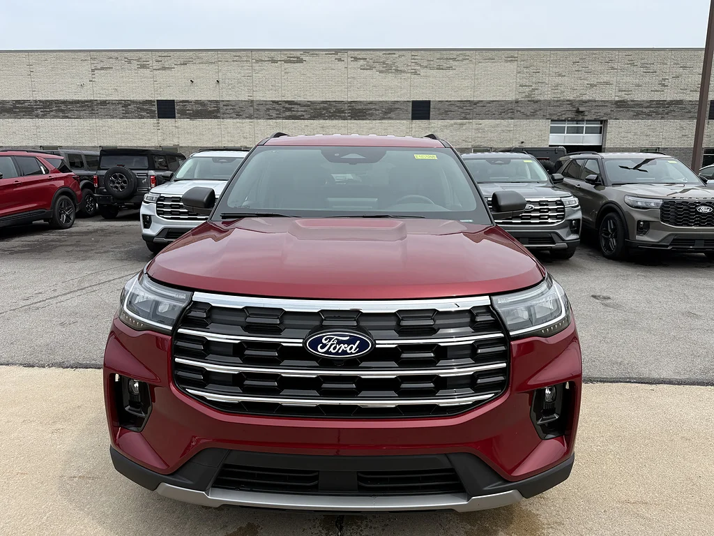 New 2027 Ruby Red Metallic Tinted Clearcoat Ford Active image 2
