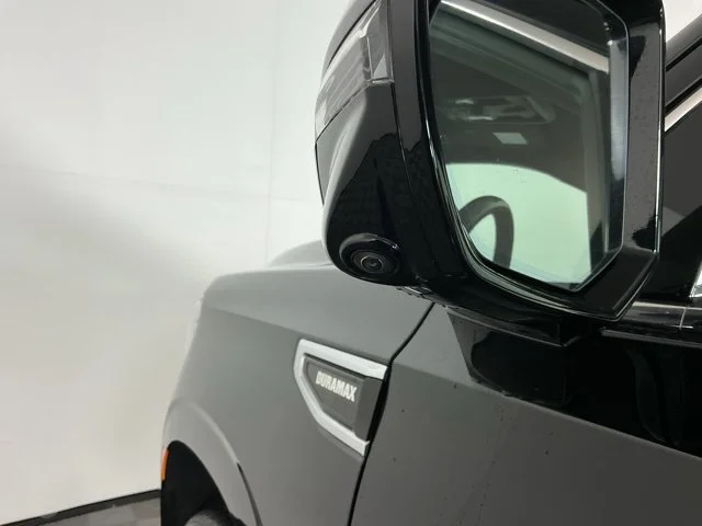 Used 2022 Black GMC Denali image 9
