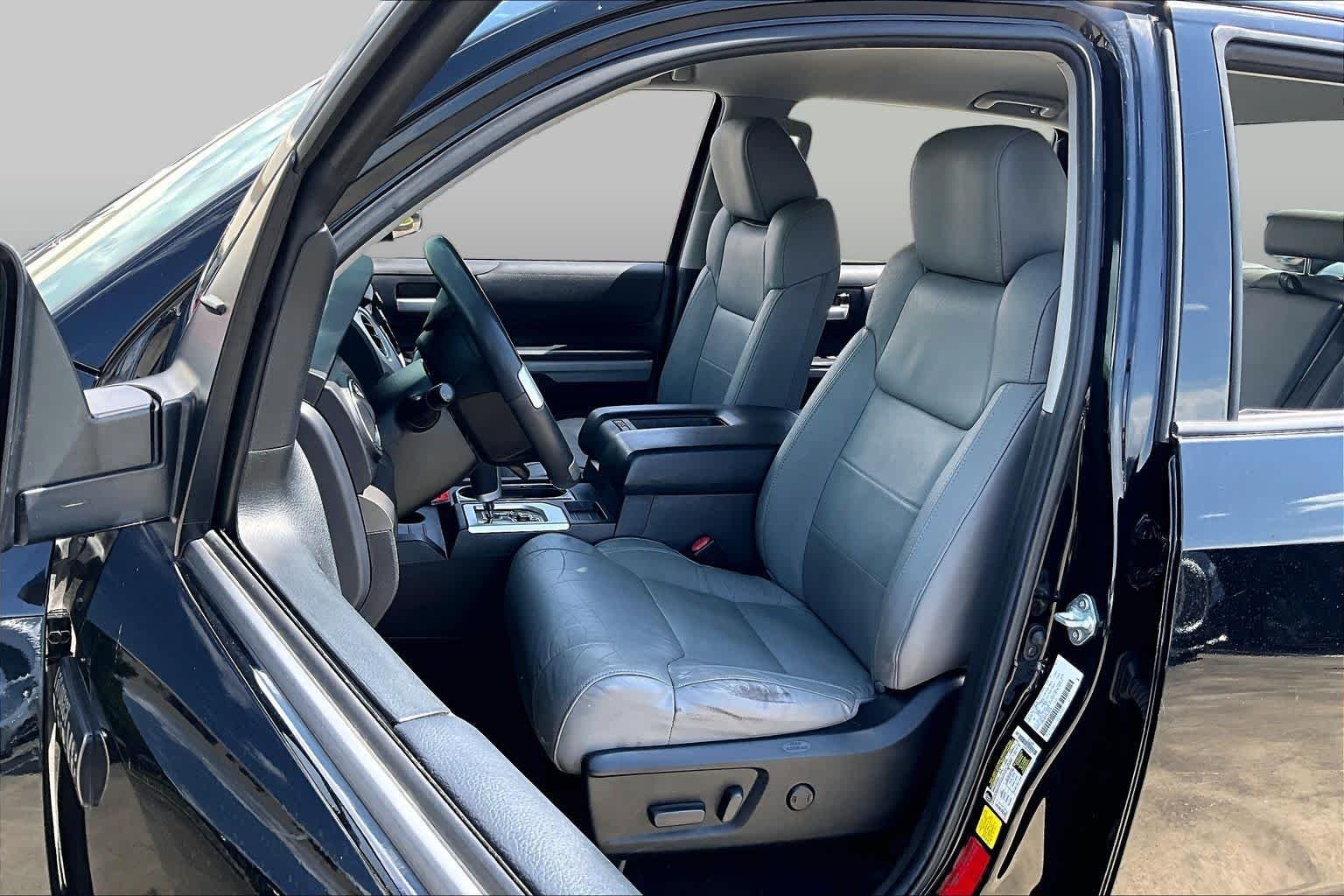Used 2021 Midnight Black Metallic Toyota SR5 image 7