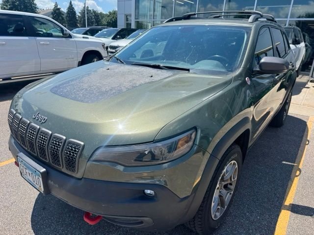 Used 2020 Green Jeep Trailhawk image 3