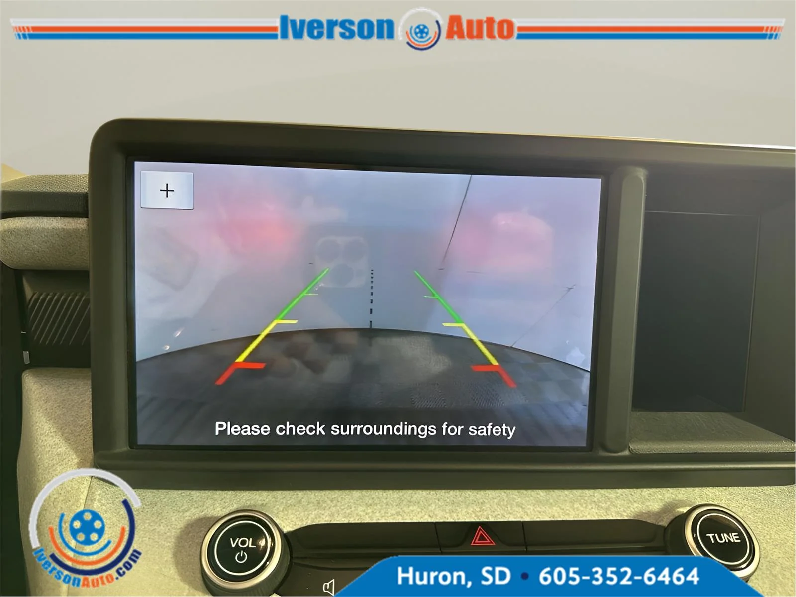 Used 2023 Oxford White Ford XLT image 23
