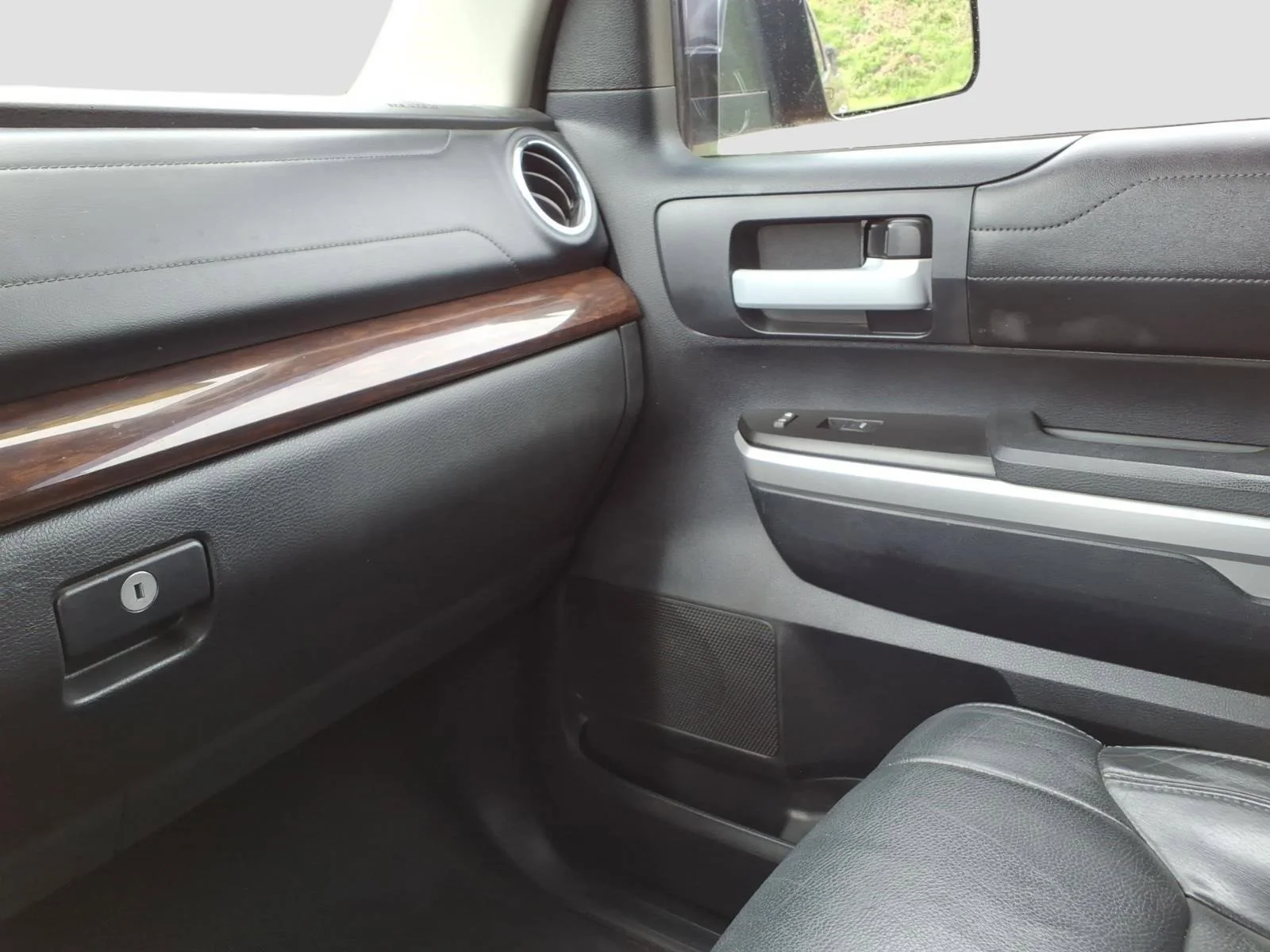 Used 2016 Sunset Bronze Toyota Limited CrewMax image 23