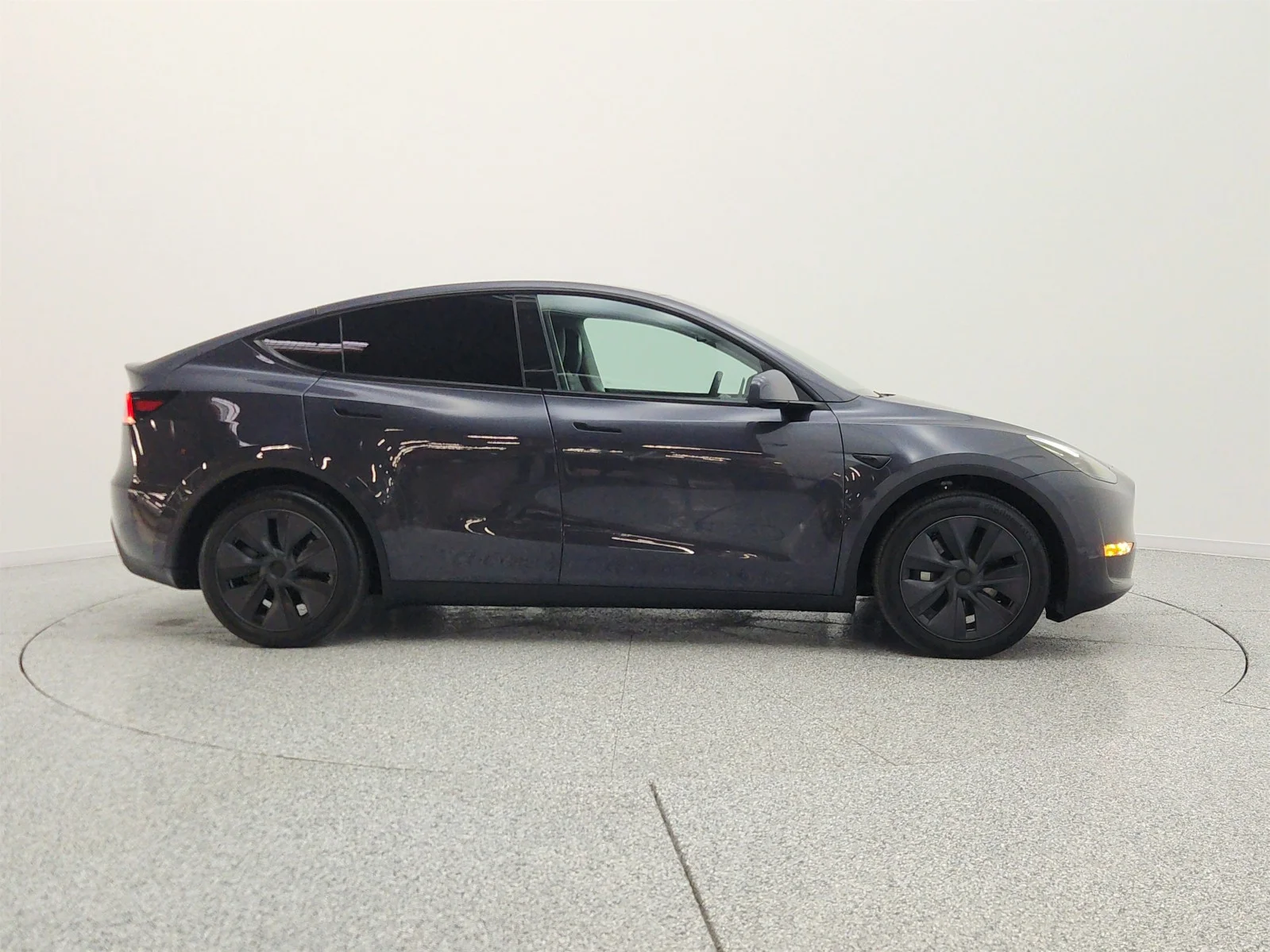 Used 2024 Stealth Grey Tesla Long Range AWD image 4