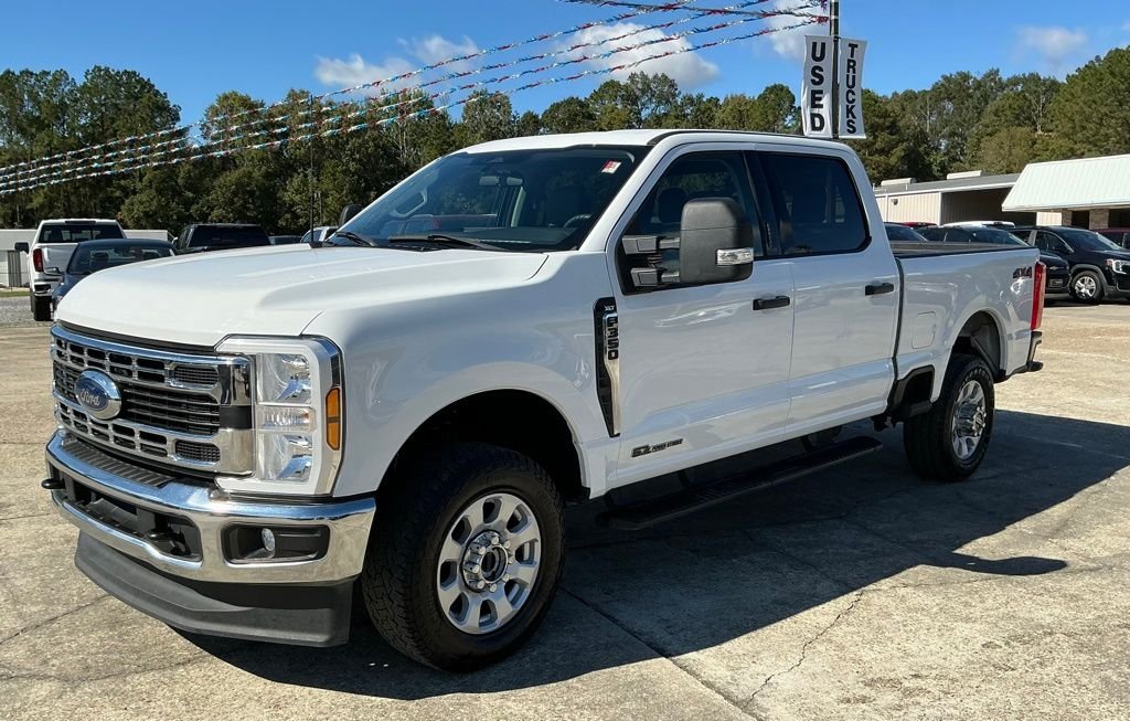 Used 2024 White Ford XLT image 9