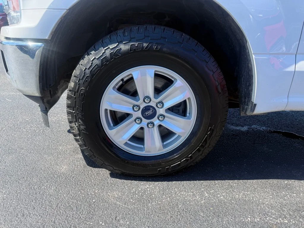 Used 2018 White Ford XLT image 12