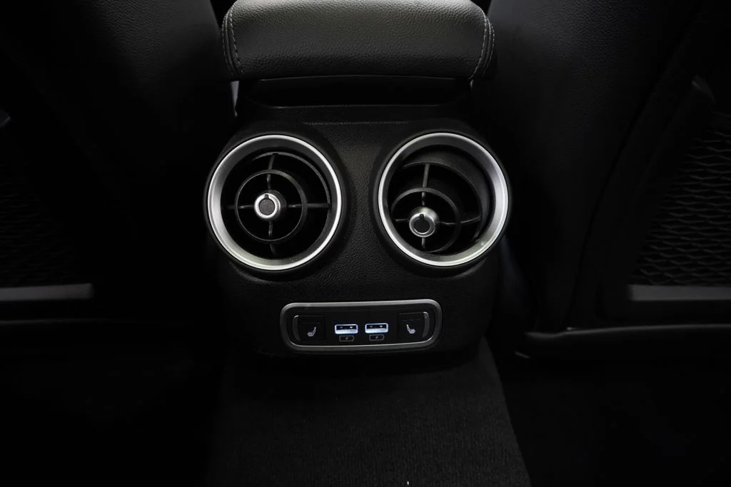 Used 2024 White Alfa Romeo Ti image 29
