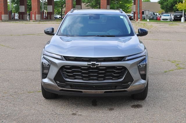 Used 2024 Gray Chevrolet ACTIV image 8