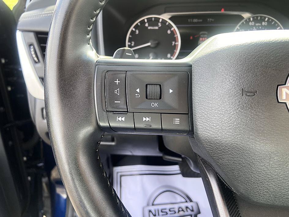 Used 2025 Deep Ocean Blue Pearl Nissan SV image 23