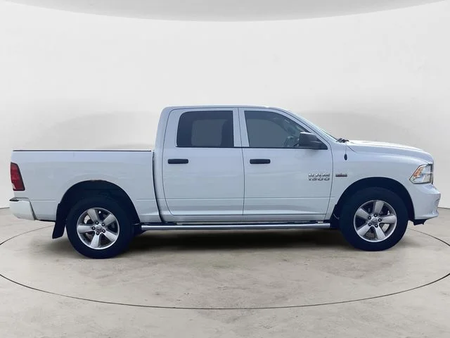 Used 2015 Bright White Clearcoat Ram Express image 7