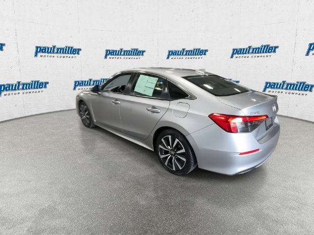 Certified Used 2022 Silver Honda EX image 8