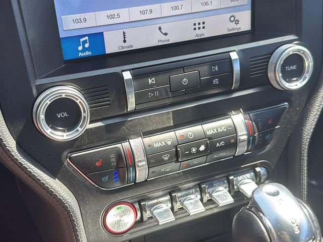 Used 2019 White Ford GT Premium image 22