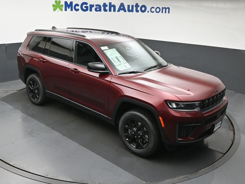 New 2026 Velvet Red Pearl-Coat Exterior Paint Jeep Altitude image 3