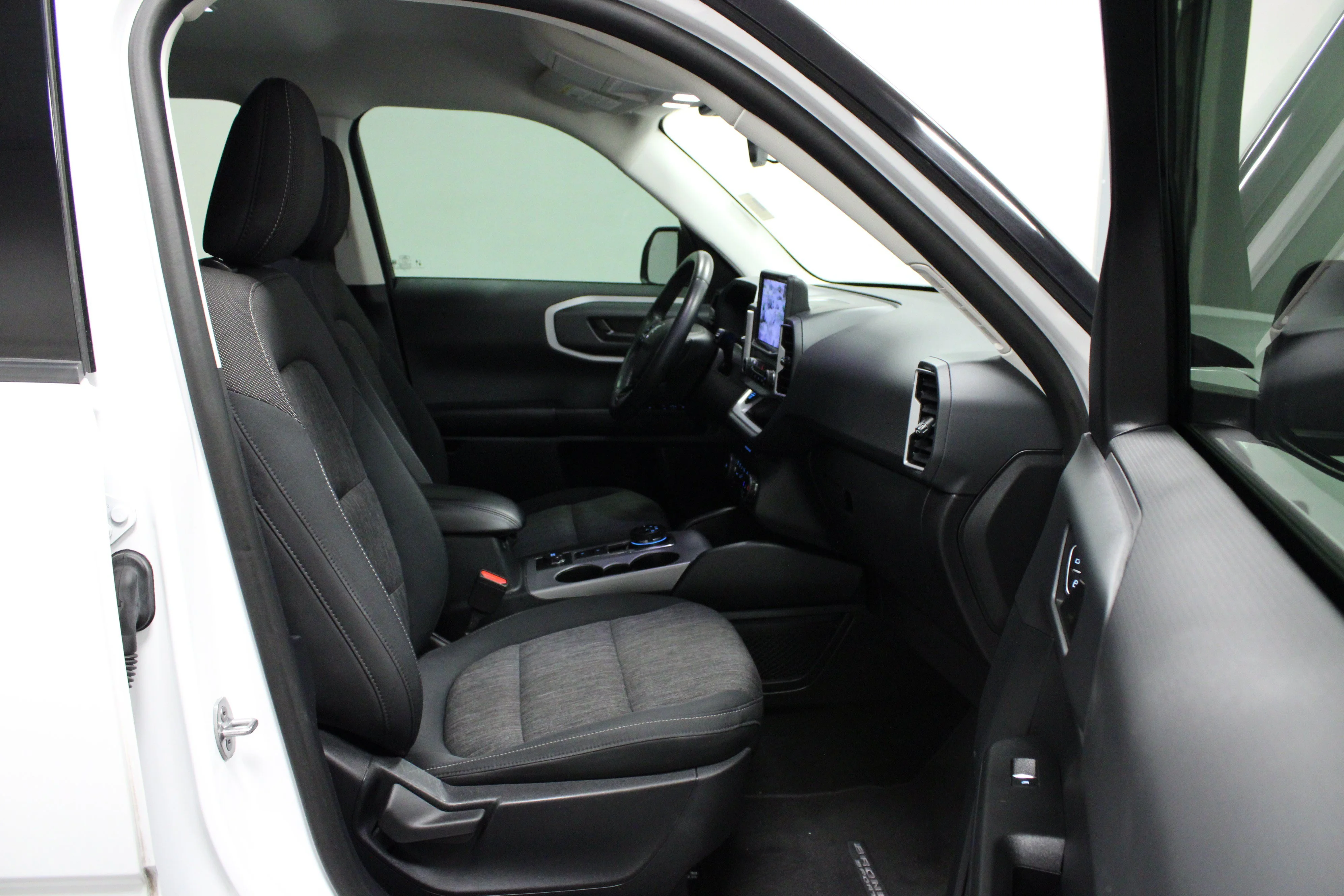 Used 2022 Oxford White Ford Big Bend image 16