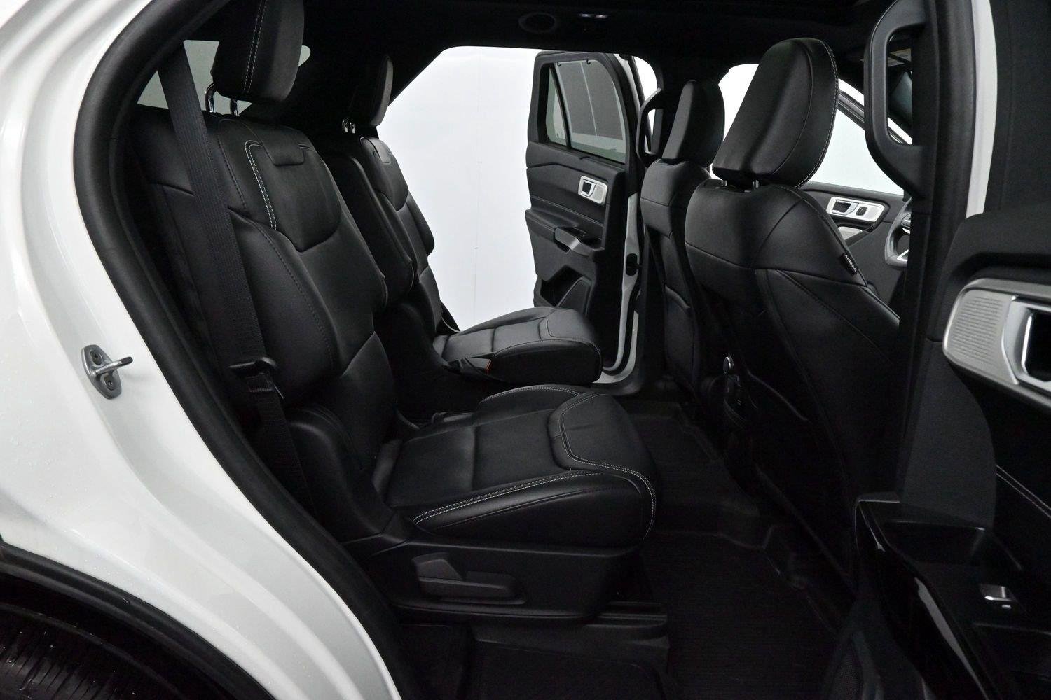 Used 2022 Star White Metallic Tri-Coat Ford ST image 39
