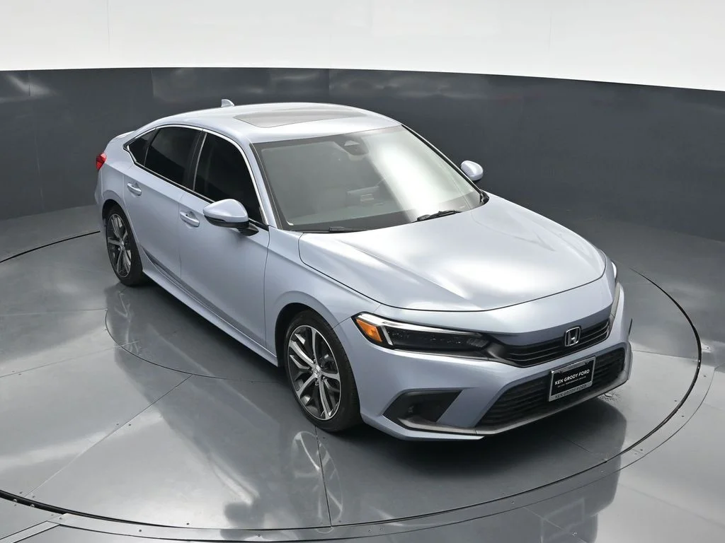 Used 2024 Gray Honda Touring image 39