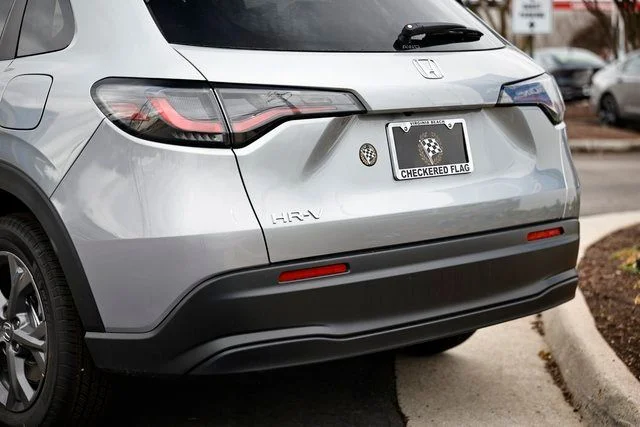 New 2027 Solar Silver Metallic Honda LX image 10
