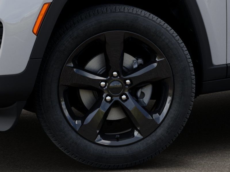 New 2025 Bright White Clear-Coat Exterior Paint Jeep Altitude image 8
