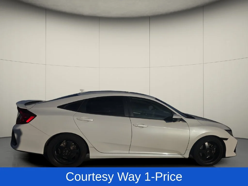 Used 2018 White Honda Si image 10