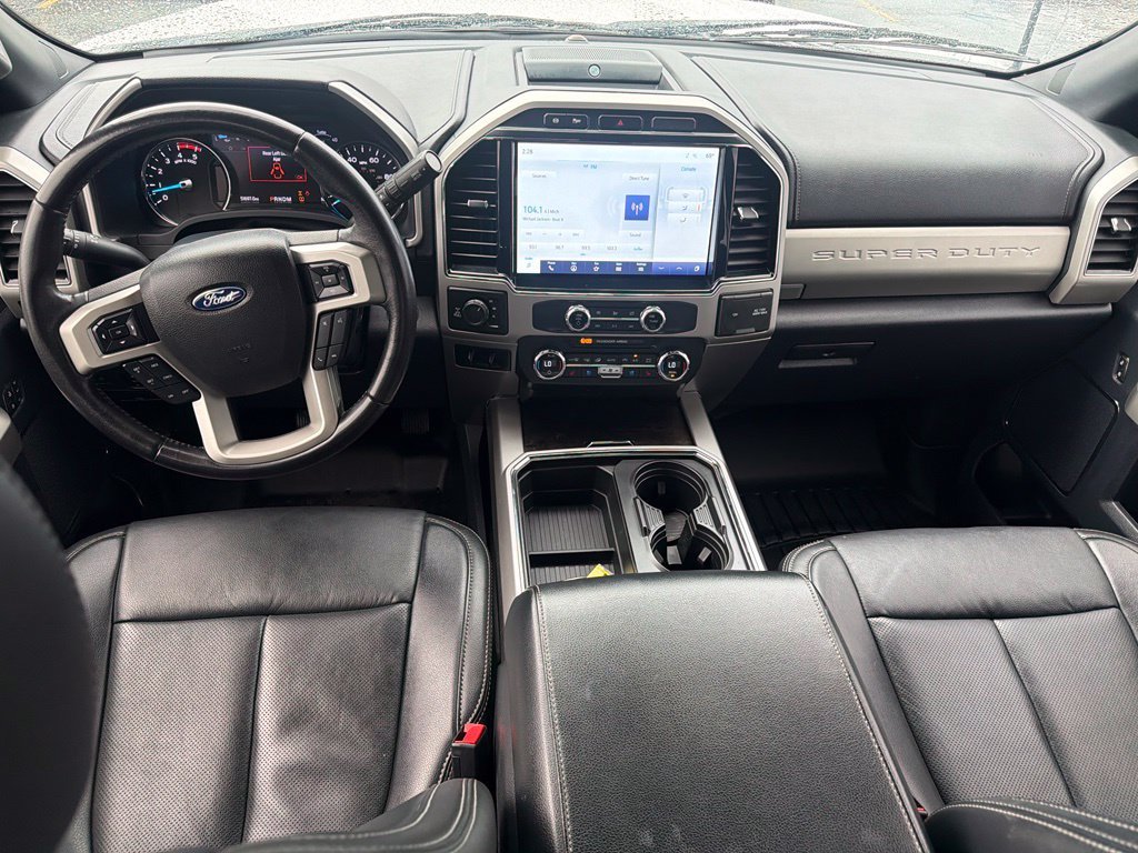 Used 2022 White Ford Lariat image 22