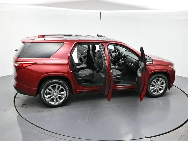 Used 2021 CAJUN RED TINTCOAT Chevrolet High Country image 45