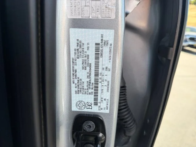 Used 2024 Silver Ford XLT image 23
