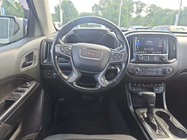 Used 2021 SUMMIT WHITE GMC 4WD AT4 w/Leather image 14