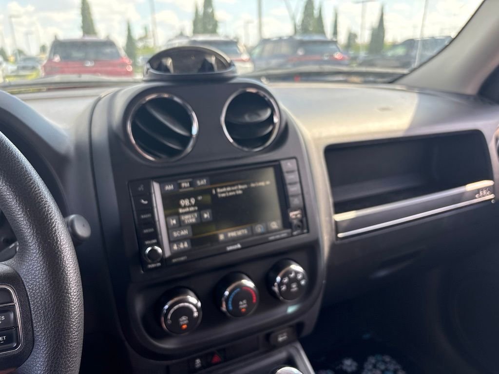 Used 2016 Silver Jeep Sport image 3