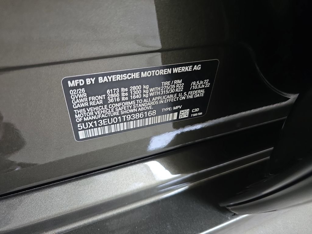 New 2026 Manhattan Green Metallic BMW sDrive40i image 23