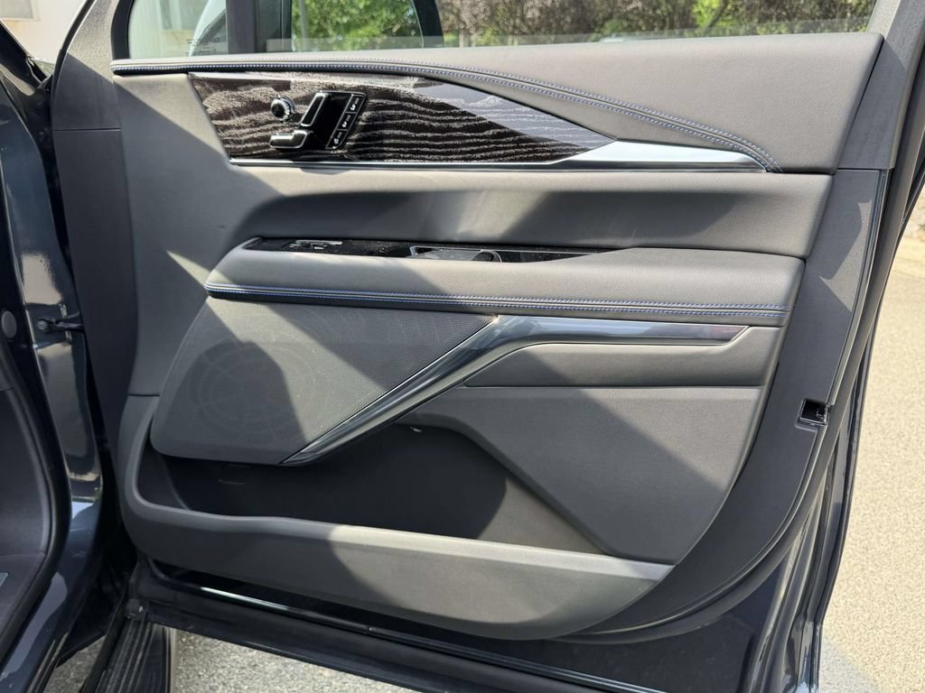 2026 Cadillac Escalade IQL Sport - Photo 8