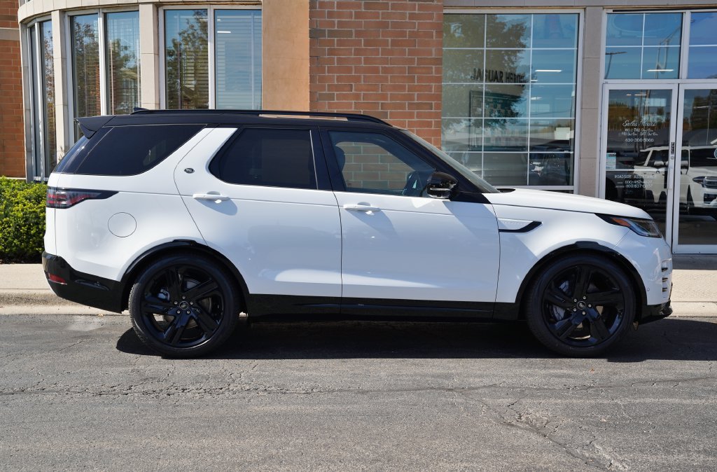 New 2026 Fuji White Land Rover Dynamic SE image 7