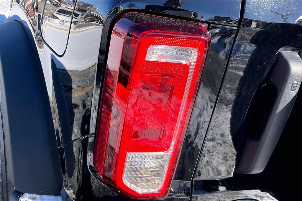 2022 FORD BRONCO - Image 26