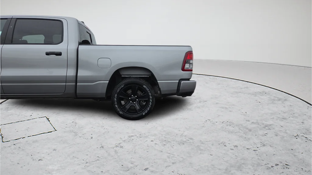 Used 2024 Silver Ram Big Horn/Lone Star image 26
