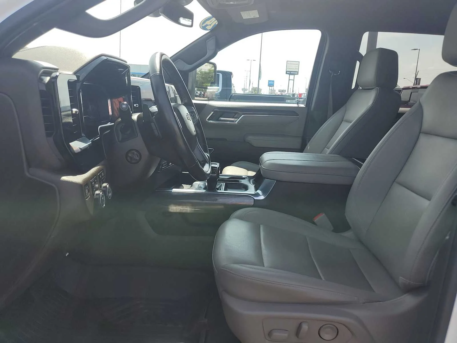 Used 2024 Summit White Chevrolet LTZ image 14