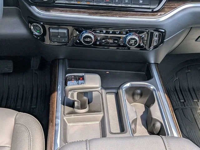 New 2026 Summit White GMC Elevation image 18