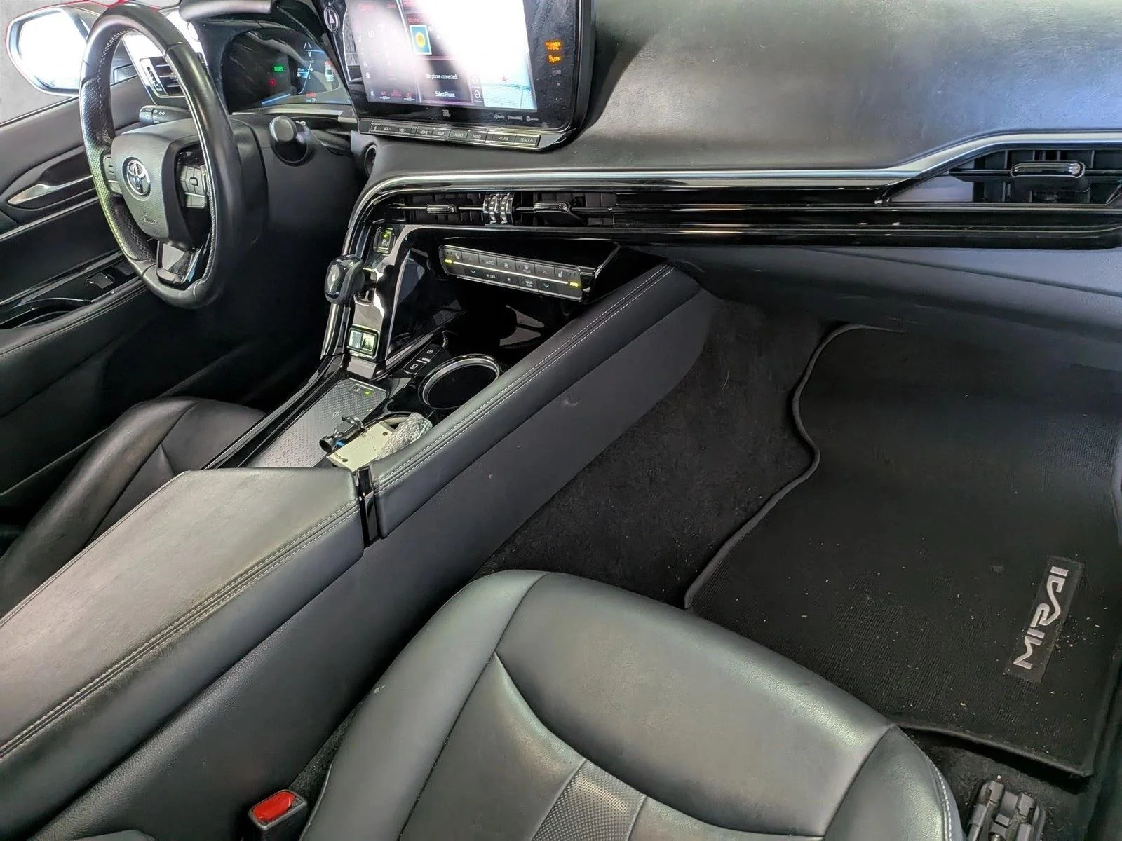 Used 2021 Heavy Metal Toyota XLE image 18