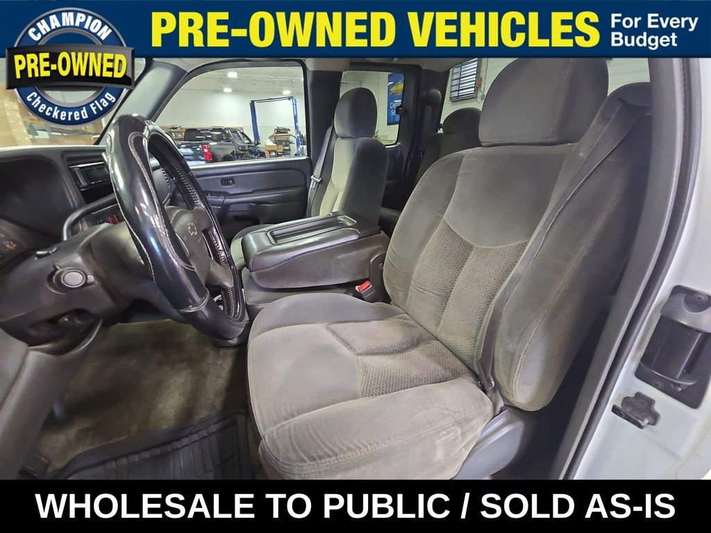 Used 2004 Summit White Chevrolet LS image 20